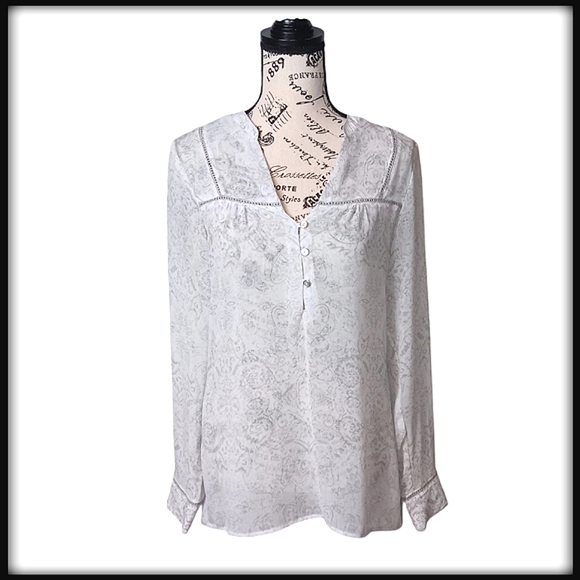 Sheer Pull Over Blouse Bundle Size Small - Picture 2 of 16